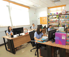 丰高印刷员工办公室日常工作
